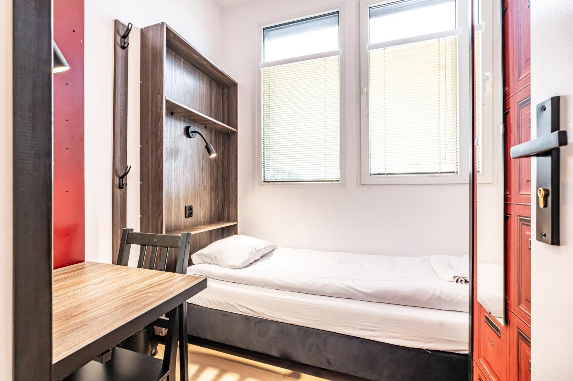 Vola Hostel Βαρσοβία Εξωτερικό φωτογραφία